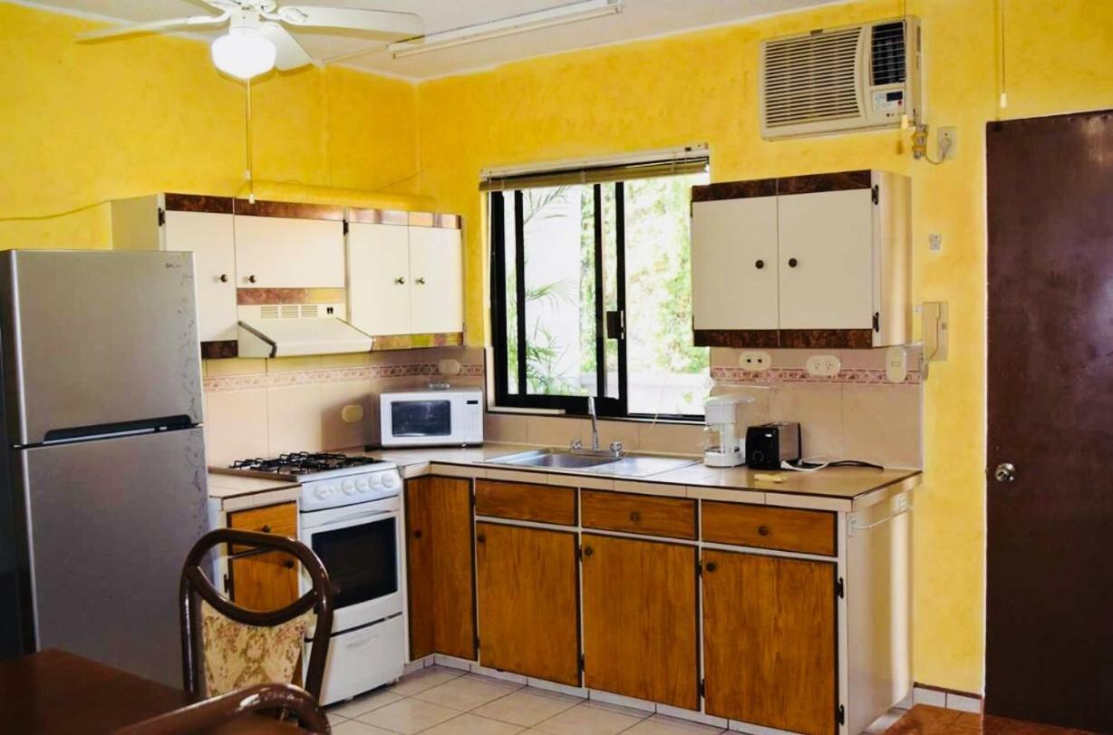 Brisas Del Caribe Suite Плая дел Кармен Екстериор снимка