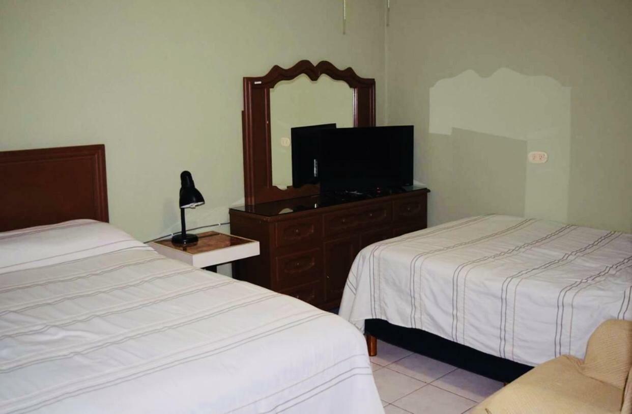 Brisas Del Caribe Suite Плая дел Кармен Екстериор снимка